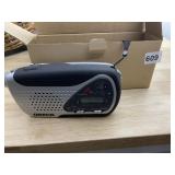 ORECK RADIO/LIGHT WITH BAG