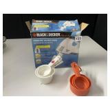 BLACK & DECKER HAND MIXER MEASURING CUPS