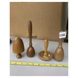 VINTAGE SOCK DARNERS