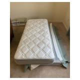 TWIN BOXSPRING AND MATTRESS LIGHT USE - CLEAN SET