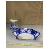 BLUE AND WHITE PORCELAIN SERVING DISHES -