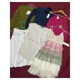 NWT SIZE M WOMEN'S CLOTHING , ALICE & OLIVIA,