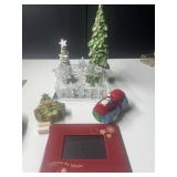 GERSON HOLLY BERRY TREE, PICTURE FRAME, WASH