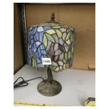 TIFFANY-STYLE-STAINED GLASS TABLE LAMP - LEADED