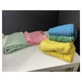 2 BLANKETS AND 3 ELECTRIC NO CORD