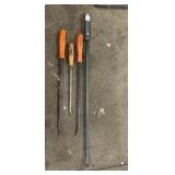 ASSORTED PRY BARS MOST USED LARGE 1 IS UNUSED