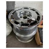 C4 CORVETTE WHEELS APPEAR NEW 'SALAD SHOOTERS'