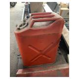 OIL CHANGE PAN AND A JERRY CAN METAL