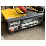 DEWALT BATTERY CHARGER
