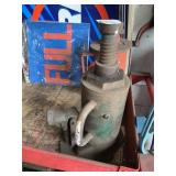 SCREW STYLE BOTTLE JACK