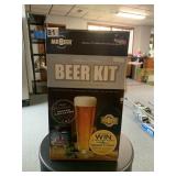 MR. BEER DELUXE EDITION HOME BREWING KIT -