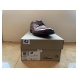 CLARKS RONNIE LIMIT - TAN LEATHER WINGTIP OXFORD,