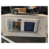 1948 CHRYSLER TOWN & COUNTRY DIE-CAST MODEL -