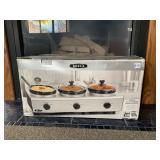 BELLA TRIPLE SLOW COOKER BUFFET & SERVE - THREE