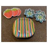 PLASTIC SERVING DISHES