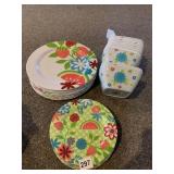 FLORAL DINNERWARE SET - APPROX 12 DINNER PLATES,