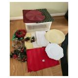 HOLIDAY TABLE LINENS & PLACEMATS COLLECTION WITH