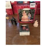 HALLMARK KEEPSAKE ORNAMENT - DOROTHY & GLINDA,