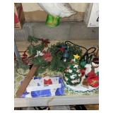 CHRISTMAS DECORATIONS - GARLAND SWAG W/ ELECTRIC