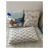 DECORATIVE THROW PILLOWS - SEASIDE SCENE W/