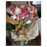 DECORATIVE FLORAL ARRANGEMENTS - TABLE LINENS