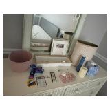 BATHROOM ACCESSORIES & SPORTS MEMORABILIA -