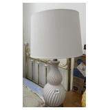 WHITE CERAMIC GOURD-FORM TABLE LAMP W/ BRASS