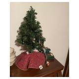 MINIATURE TABLETOP CHRISTMAS TREE W/ ORNAMENTS