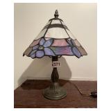 TIFFANY STYLE STAINED GLASS NIGHT LIGHT