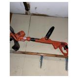 BLACK+DECKER CORDED STRING TRIMMER/EDGER.