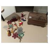 WOODEN CHEST W/ VINTAGE CHRISTMAS ORNAMENTS,