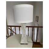 CONTEMPORARY TABLE LAMP - TAPERED BASE W/ WHITE