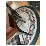 FLORAL ROUND RUG, GREEN BORDER, BERRIES AND