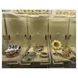 ASSORTED JEWELRY & COLLECTIBLES - METAL CHARMS,