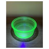 VINTAGE GREEN GLASS REFRIGERATOR BOWL W/ LID.