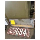 OHIO 1910 LICENSE PLATE AND GLASS PIECE FROM CAR