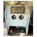 SKAT BLAST BLASTING CABINET WITH BAGS OF