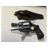 S&W 32 CAL HW3  REVOLVER W/ TOOLED  LEATHER