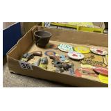 ASSORTED VINTAGE COLLECTIBLES - ADVERTISING