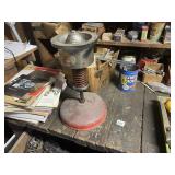 MONARCH WHEEL BALANCER - METAL CAST IRON BASE,