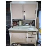 VINTAGE CREAM PAINTED KITCHEN HOOSIER CABINET.