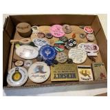 ASSORTED VINTAGE PINBACKS & COASTERS - RACING,