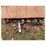 ASSORTED METAL PIPES AND FITTINGS.