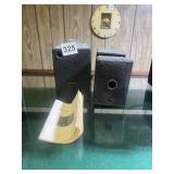 EASTMAN KODAK - BROWNIE CAMERA W/ INSTRUCTION