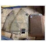 CAR WINDOWS AND TRIFOLD MIRROR