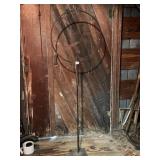 METAL SUPPORT STAND IDEAL FOR BIRD CAGE OR