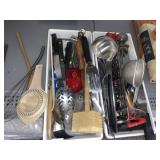 KITCHEN UTENSILS ASSORTED LOT