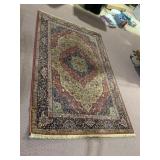 KARASTAN MEDALLION KIRMAR AREA RUG 5'9' X 9'11'.