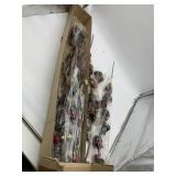 ARTIFICIAL ROSE STEMS.