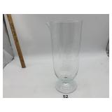 LAB GLASS MEASURING BEAKER.